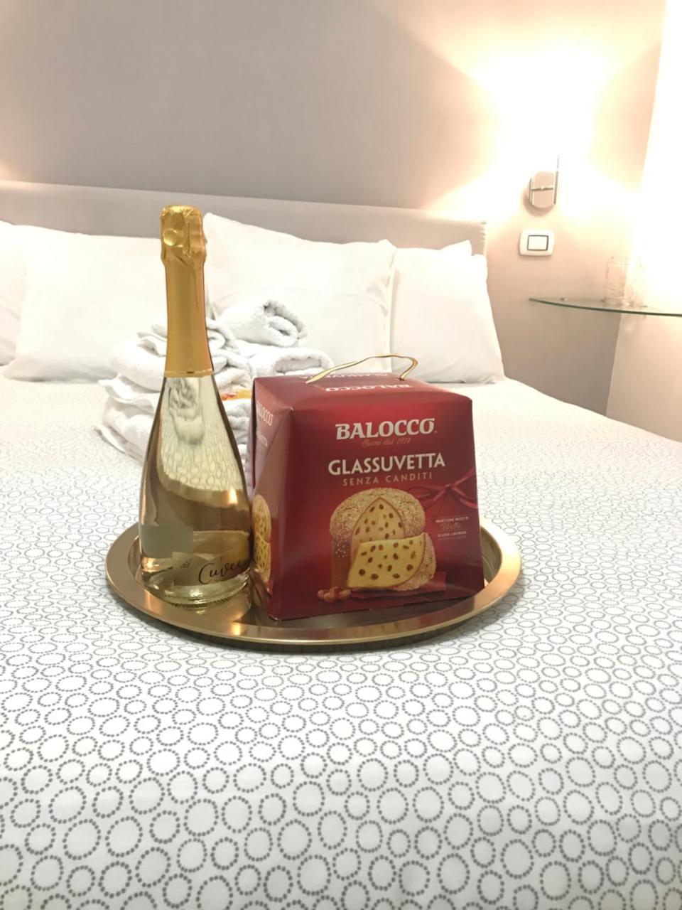 Terrazza Aragon Room And Spa Νάπολη Εξωτερικό φωτογραφία